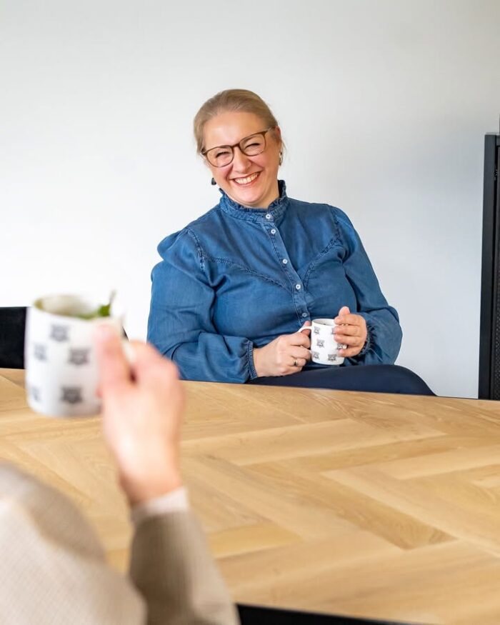 Wil je een nieuwe baan? Kom een kopje koffie drinken met Magda! ☕️

Bij ons draait alles om jouw werkplezier en de perfecte match! Kom langs, vertel ons jouw ambities, en we kijken samen naar de beste kansen voor jou.

Stuur ons een berichtje en plan je kopje koffie in! 🤝🏼

✉️ info@emveflex.com
📲 053 538 38 82

#uitzendbureau #job #uitzendkracht #werk #baan #emveflex #personeel #opdrachtgever #droombaan